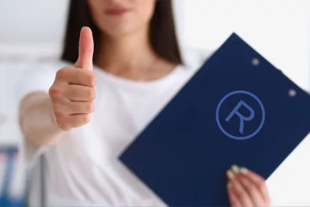  Продление   срока действия товарного знака